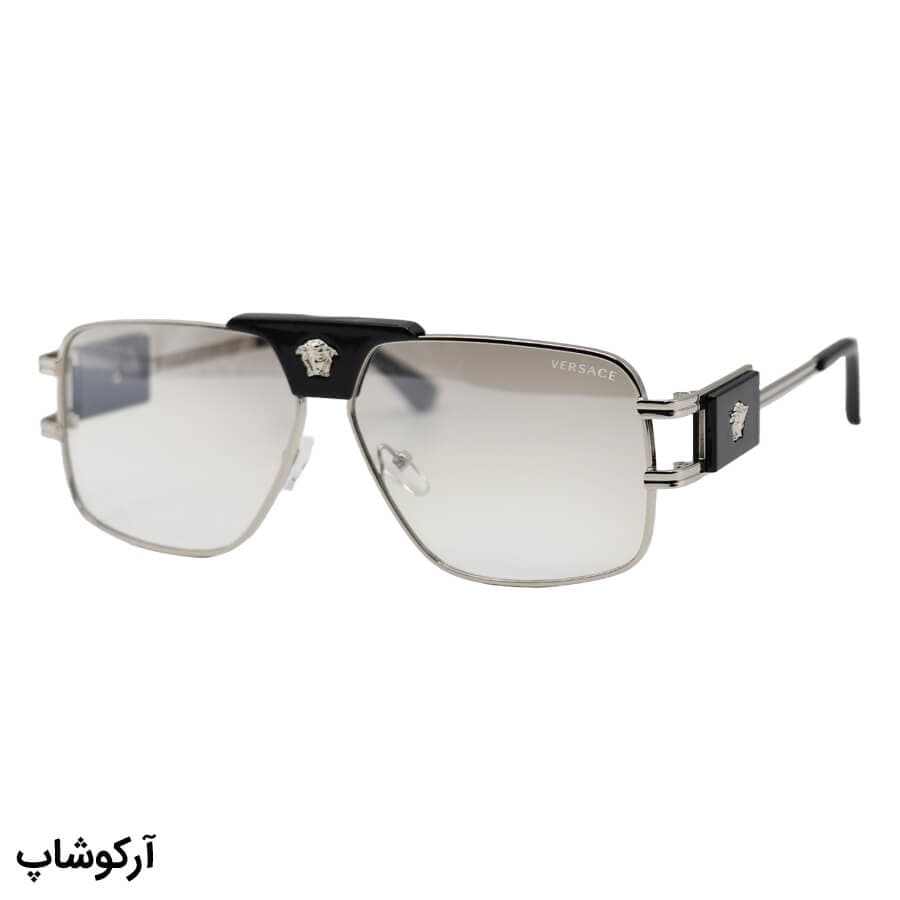 عینک آفتابی ورساچه با فریم نقره‌ای و مشکی رنگ، شکل چند ضلعی و لنز سایه روشن مدل 22206