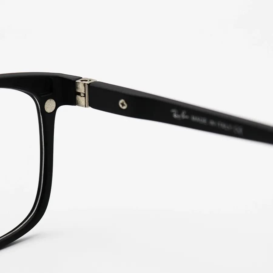 عینک طبی 4 کاوره با فریم مستطیلی شکل، رنگ مشکی مات، از جنس کائوچو و لولا فنردار Ray-Ban مدل TR2267 — تصویر ۶