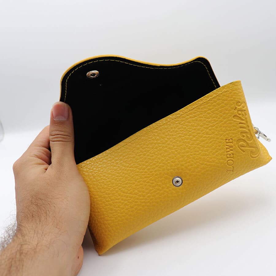 پک اورجینال عینک برند لووه (LOEWE) و با تمام تجهیزات جانبی مدل 992835 — تصویر ۷