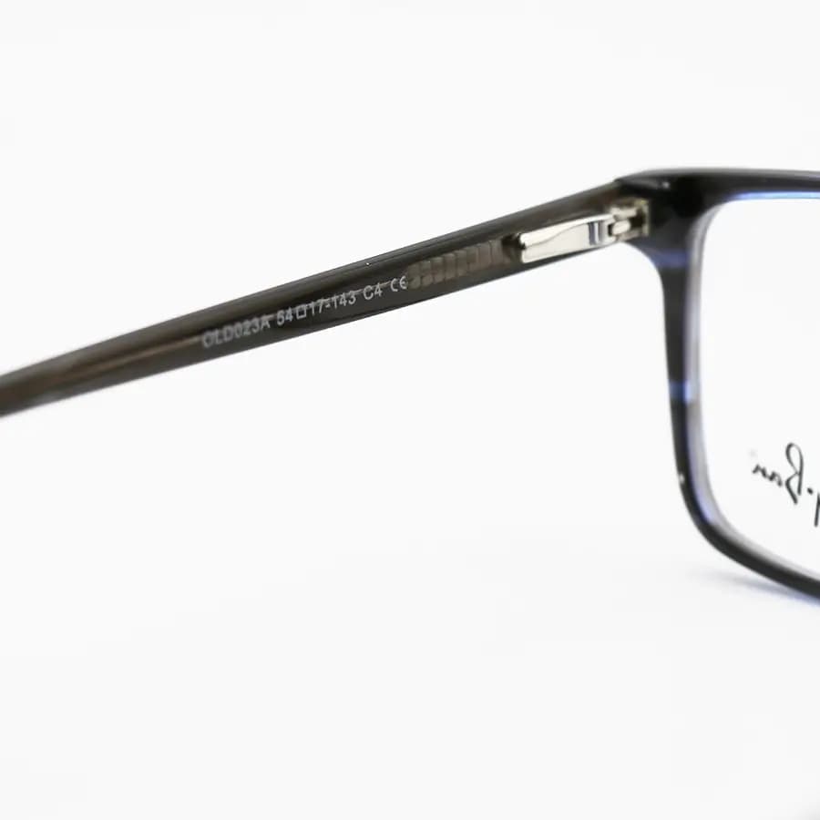 عینک طبی تک کاوره Ray-Ban با فریم آبی رنگ، شکل مستطیلی، دسته سیم‌دار، طوسی رنگ، لولا فنری و کاور دودی تیره و پلاریزه مدل OLD023A — تصویر ۸