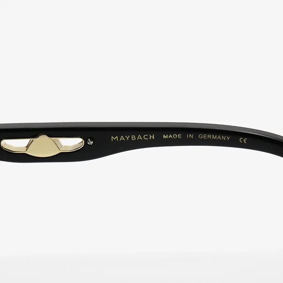 عینک آفتابی MAYBACH با فریم خلبانی، رنگ طلایی، دسته مشکی، لنز دودی تیره و کیفیت مستر کوالیتی مدل WJQ-H-FB-Z033 — تصویر ۸