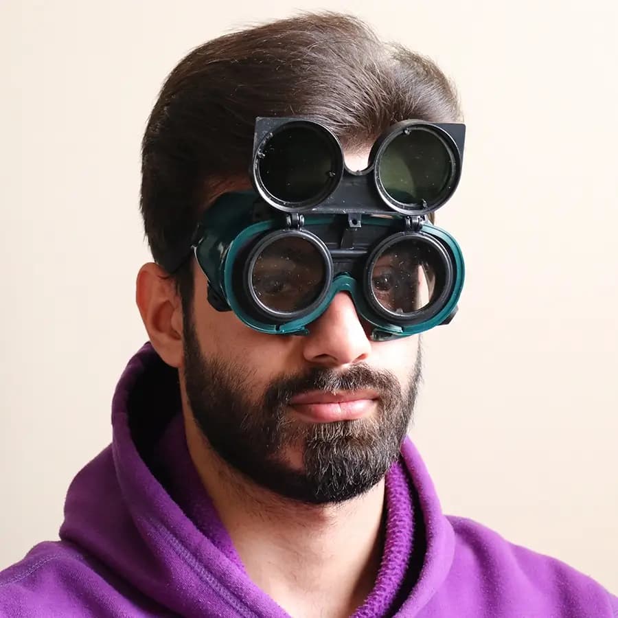 عینک کار و ایمنی دو کاره با فریم رنگ سبز و مشکی و مناسب برای جوشکاری و تراشکاری (صنعتگران) مدل J998 — تصویر ۸