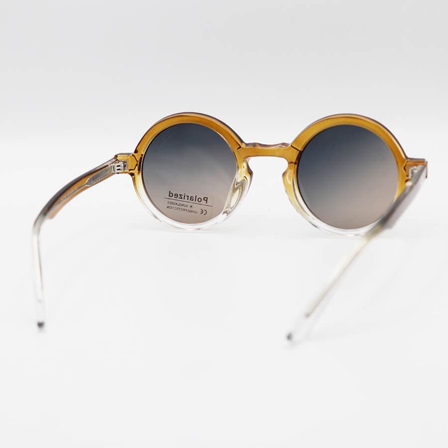 عینک آفتابی پلاریزه Moscot با فریم گرد، رنگ قهوه‌ای، دسته سیم‌دار و لنز قهوه‌ای هایلایت مدل P1206 — تصویر ۴
