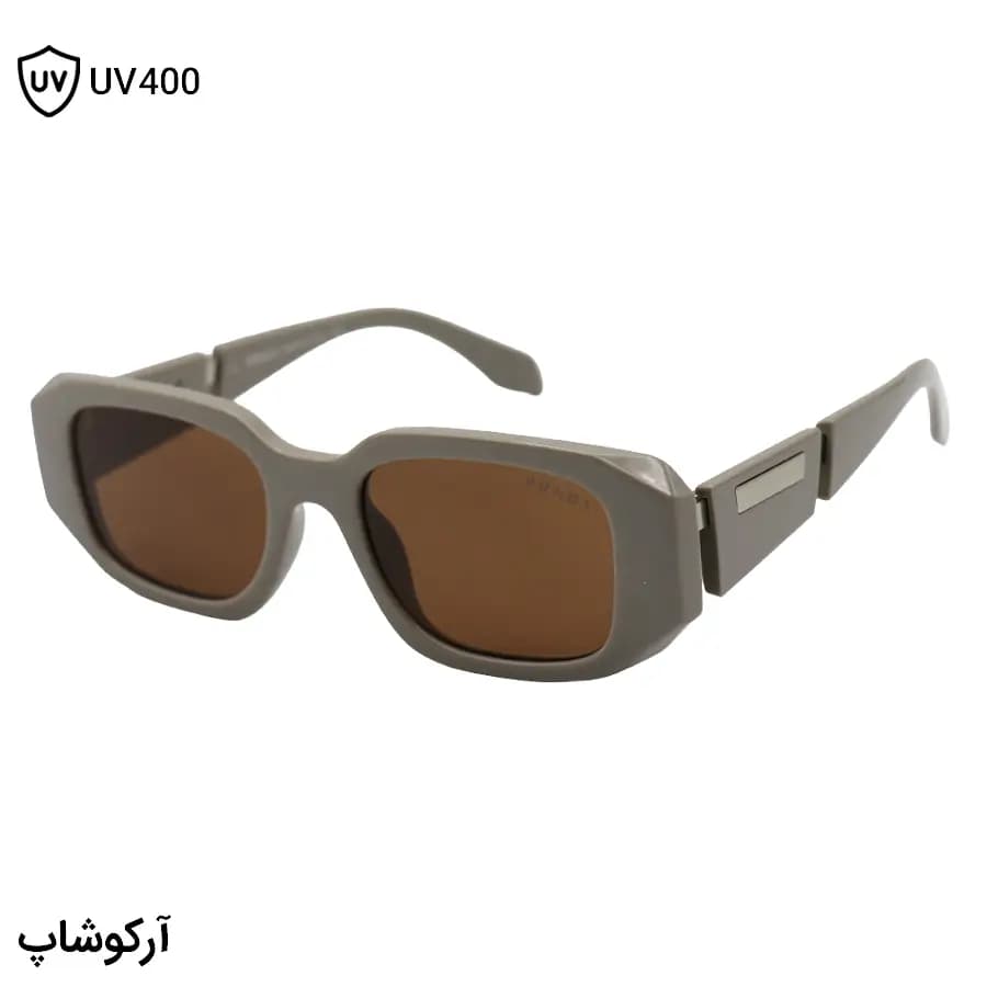 عینک آفتابی پرادا با فریم مستطیلی شکل، رنگ طوسی براق، دسته سیم‌دار و لنز قهوه‌ای تیره مدل 8864