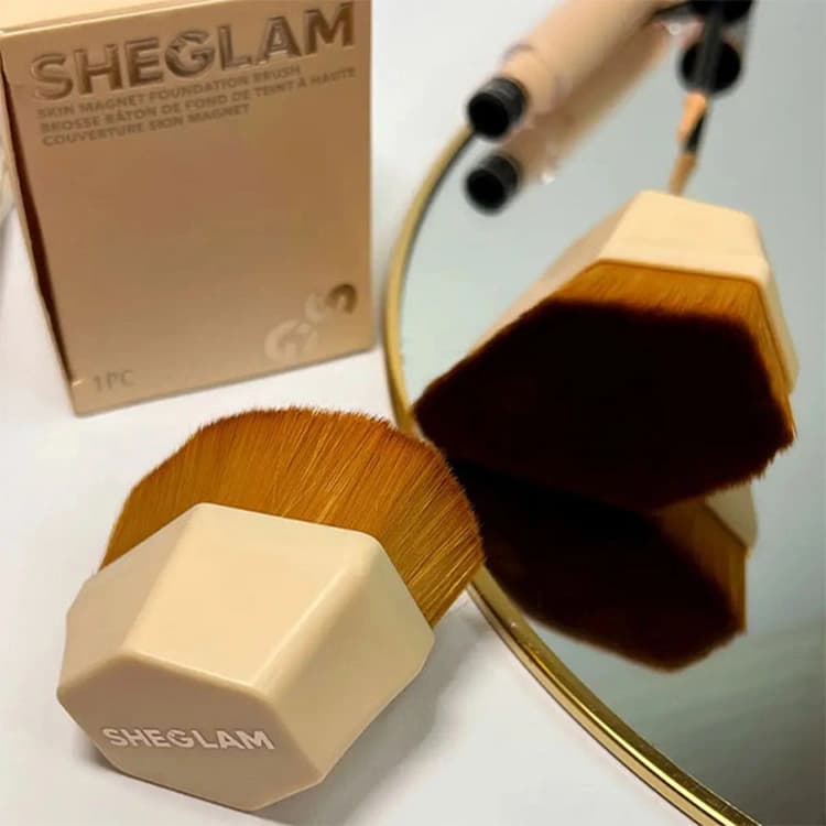 براش Sheglam مدل Skin Magnet Foundation — تصویر ۵