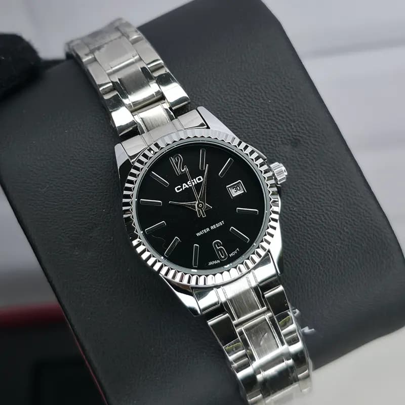 ساعت زنانه کاسیو مدل CASIO-MTP-1183 – بند نقره ای صفحه مشکی — تصویر ۵