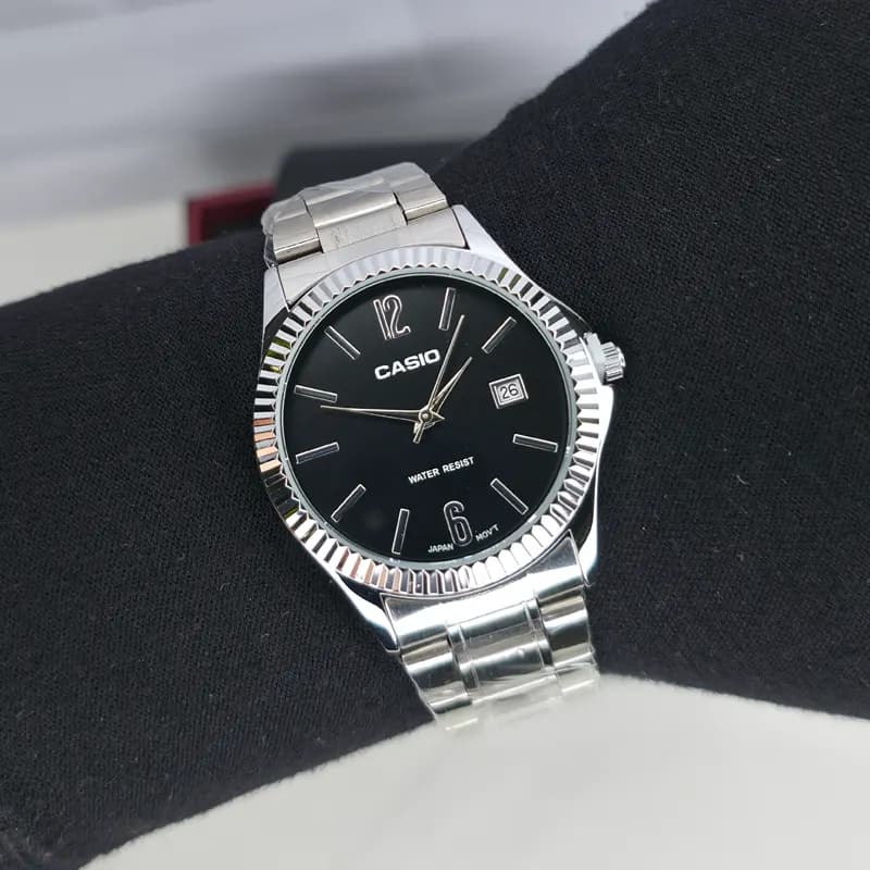ساعت مردانه کاسیو مدل CASIO-MTP-1183 – بند نقره ای صفحه مشکی — تصویر ۴
