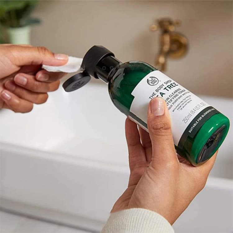 تونر The Body Shop مدل Tea Tree حجم 250 میلی لیتر — تصویر ۴