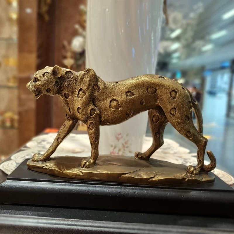 مجسمه دکوری پلنگ طرح برنز گلدکیش — تصویر ۳