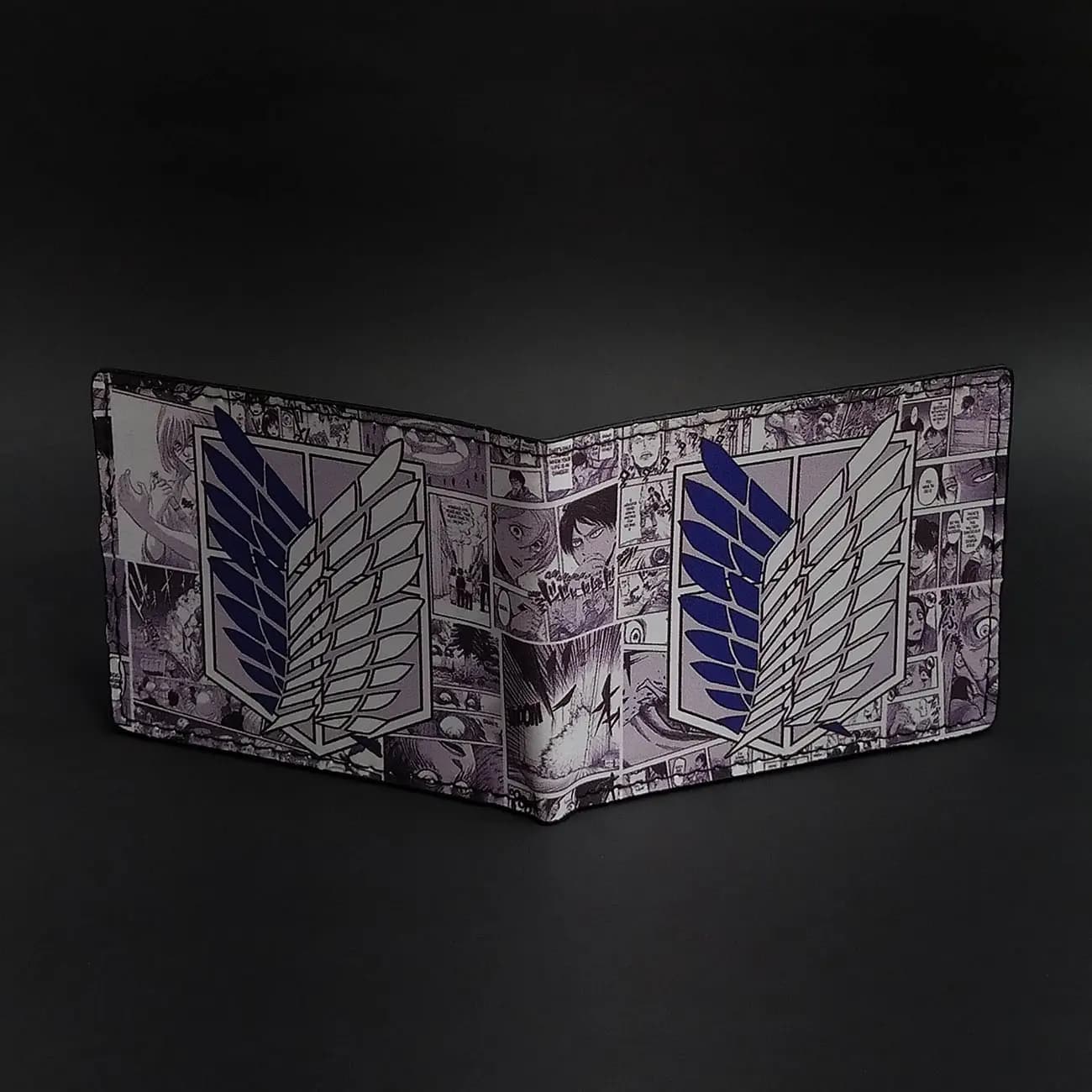 کیف پول چرم چاپی کُمیک Attack on Titan Wings of Freedom | مدل اتک آن تایتان و بالهای آزادی سپاه شناسایی — تصویر ۲