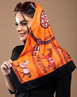 مینی اسکارف برند هرمس زمینه نارنجی با حاشیه مشکی کد MA108