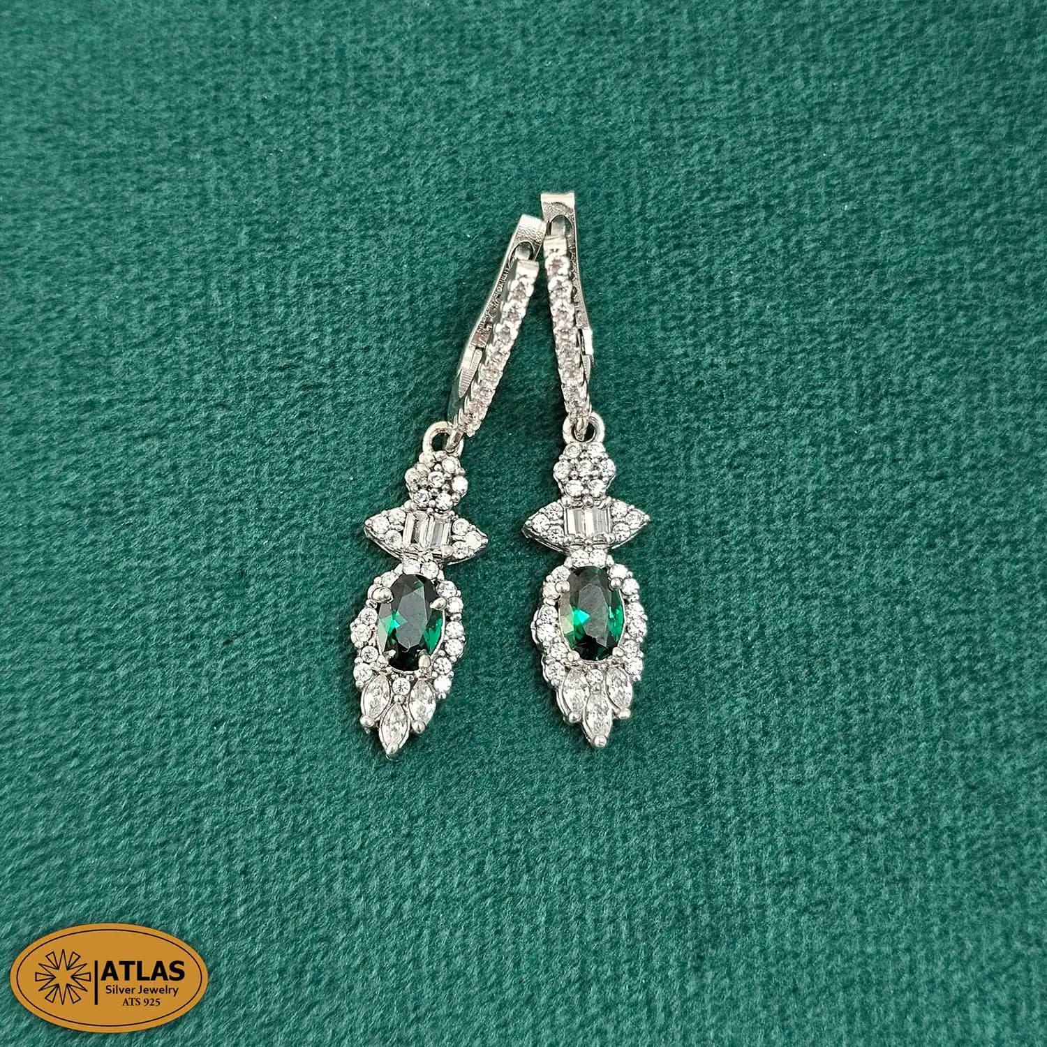 سرویس نقره زنجیری زنانه با نگین های برلیان و مارکیز، باگت 18.9 گرمی نقره اصل 925 — تصویر ۴