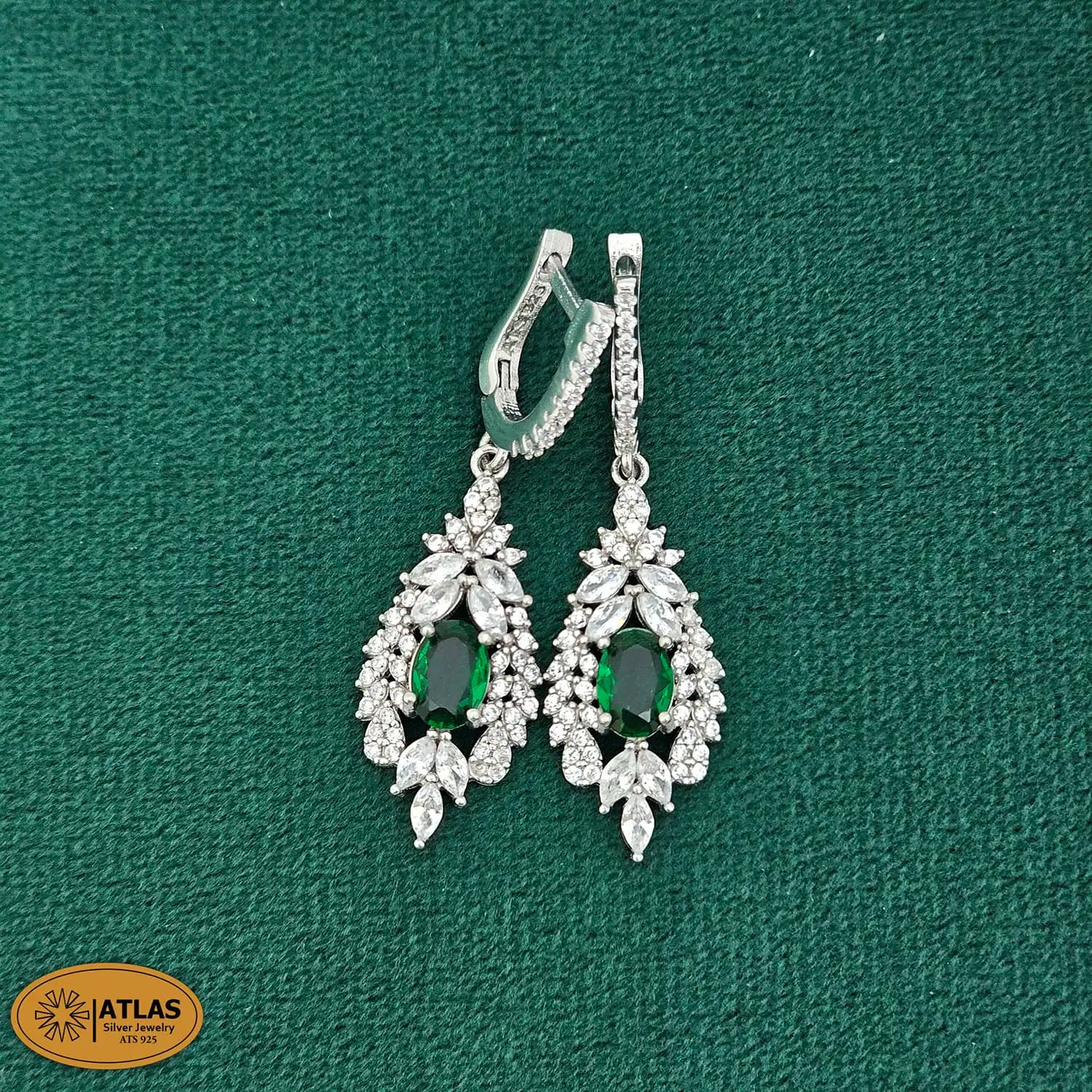 سرویس نقره زنجیری زنانه با نگین های برلیان و اشک، مارکیز 19.7 گرمی نقره اصل 925 — تصویر ۴