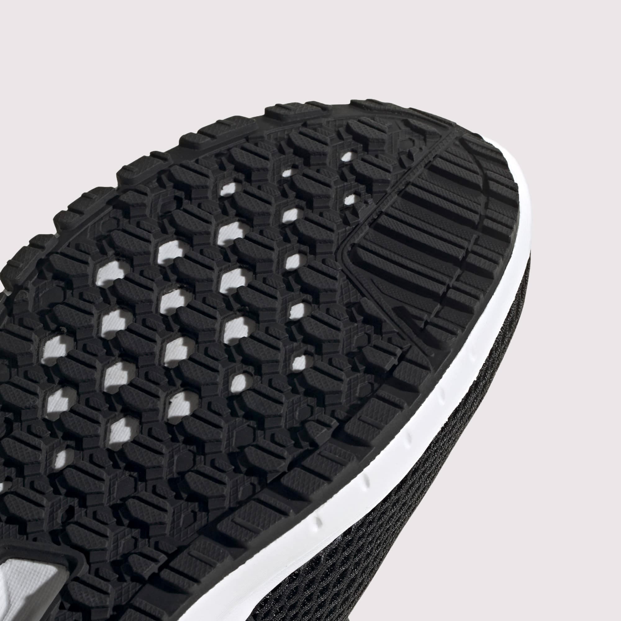 کفش Adidas مدل FX3636 — تصویر ۵