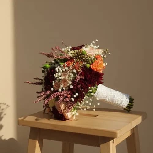 دسته گل پاییزی عروس – موژان|گلفروشی آنلاین