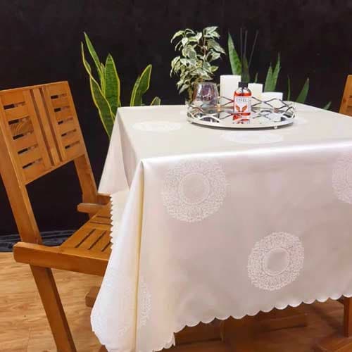رومیزی ژاکارد 10 نفره مستطیل 280*150 رمانس کرم