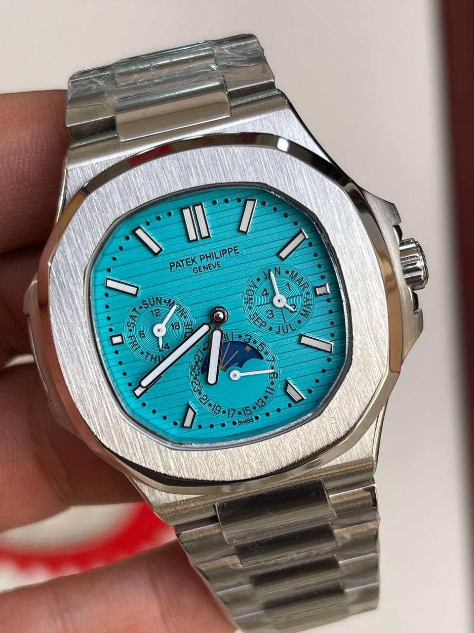 ساعت مردانه پتک فیلیپ ناتیلوس دی دیت اتوماتیک استیل صفحه تیفانی Patek Philippe NUATILOS 01089 — تصویر ۲