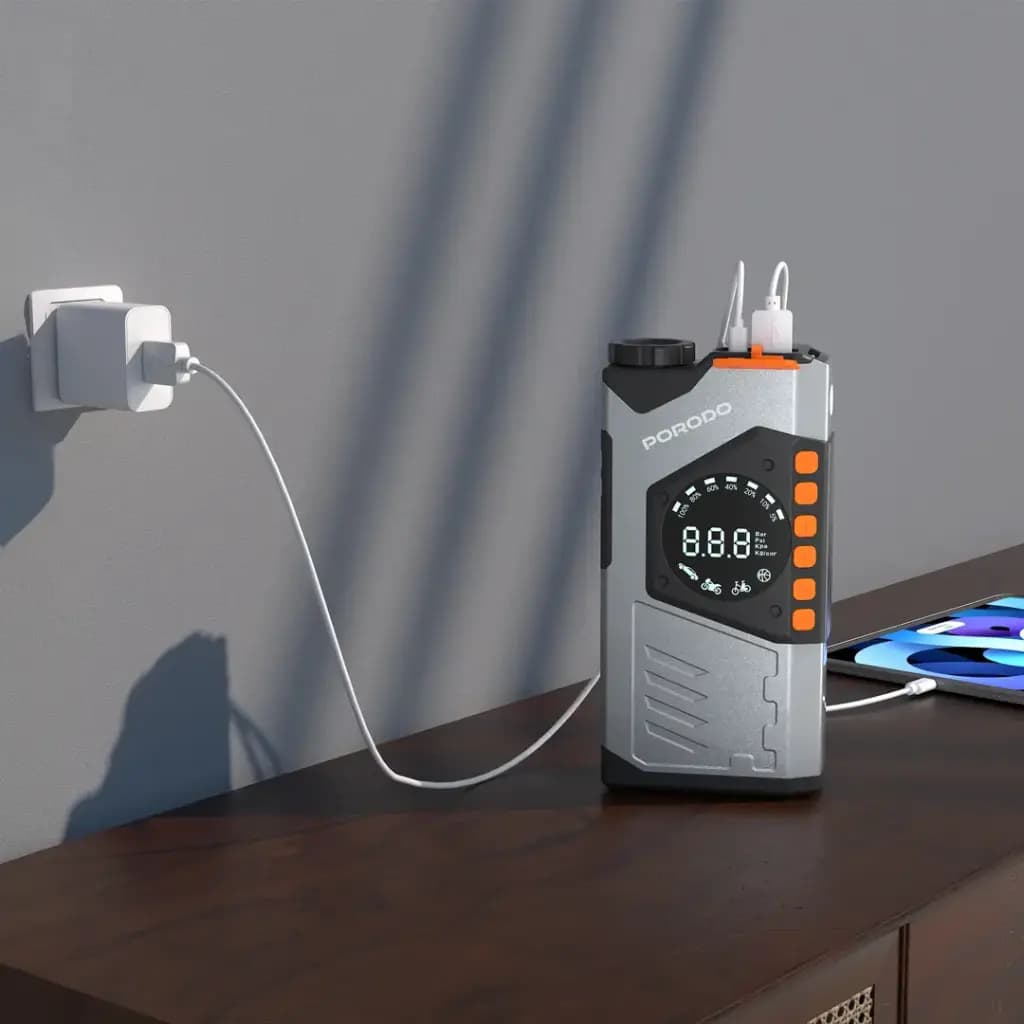 پاوربانک 10000 و کمپرسور باد و جامپ استارتر خودرو پرودو Porodo PBA10 Voltboost 3in1 Jump & Power & Inflator — تصویر ۴