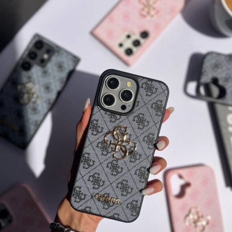 کاور گوشی آیفون 16 (iPhone 16) طرح برند گس GUESS — تصویر ۶