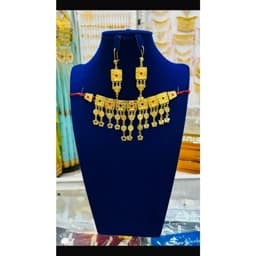 سرویس اماراتی مرتشع سرویس خلیجی سرویس زنانه رنگ ثابت گردنبند زنانه گردنبند طرح طلا سرویس طرح طلا — تصویر ۲