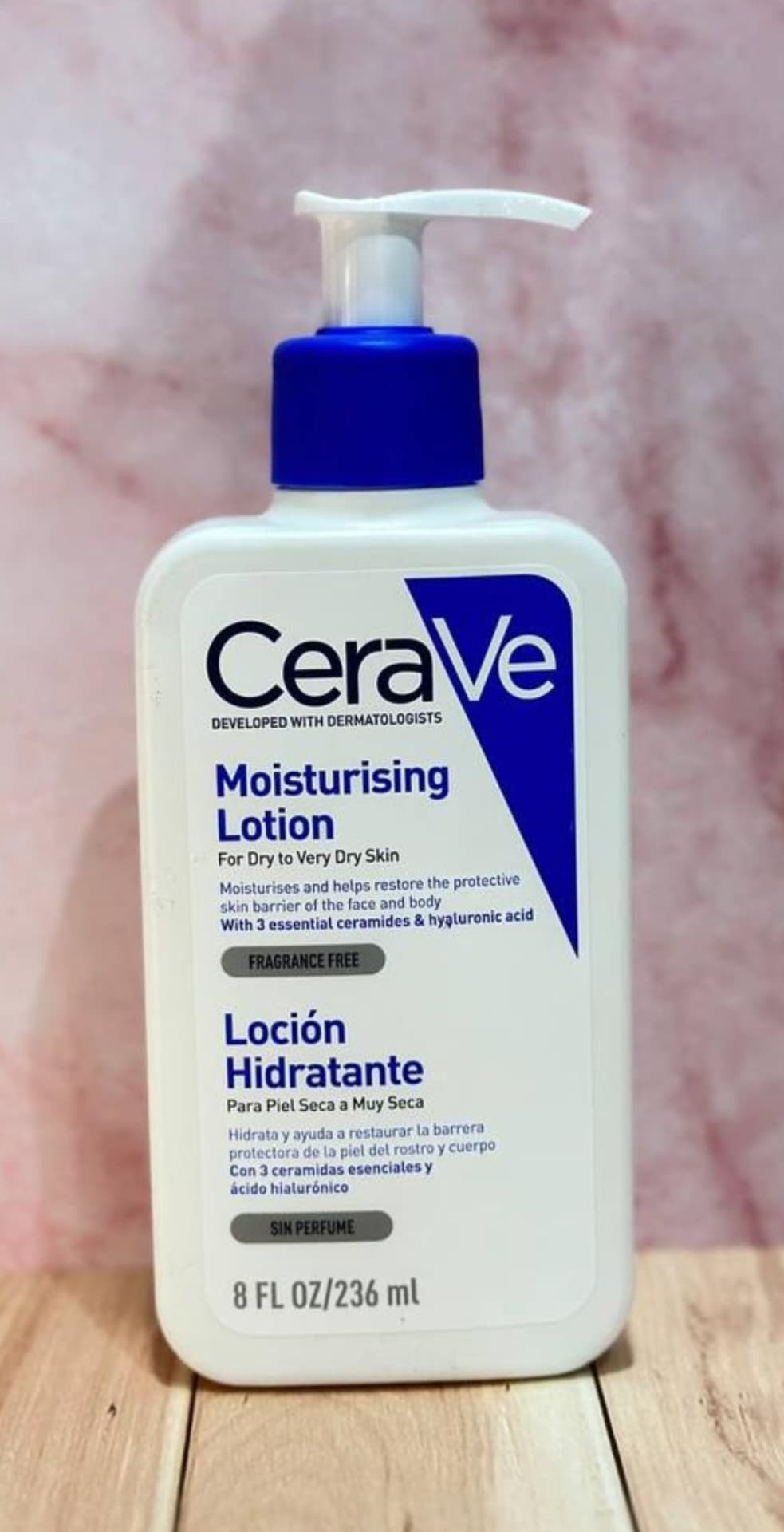 لوسیون کرم مرطوب کننده صورت و بدن سراوی Cerave پوست خشک و خیلی خشک و حساس حجم 236 میل آبرسان قوی پوست خشک — تصویر ۶