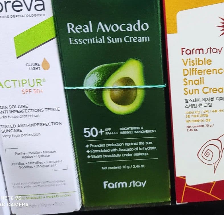 کرم ضد آفتاب آبرسان فارم استی مدل REAL AVOCADO وزن 70 گرم