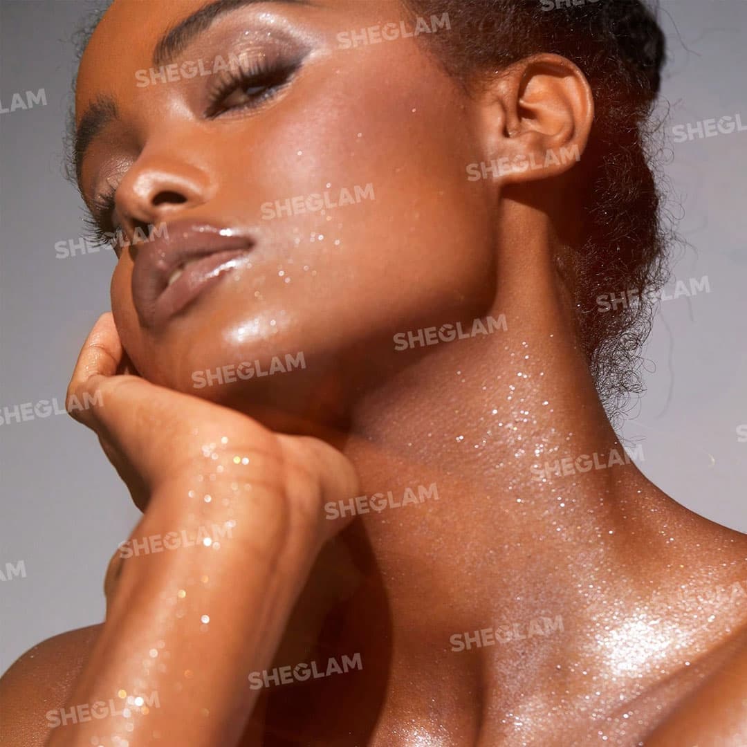 هایلایتر بدن شیگلم مدل Go Go Glow رنگ Frosted Opal — تصویر ۳