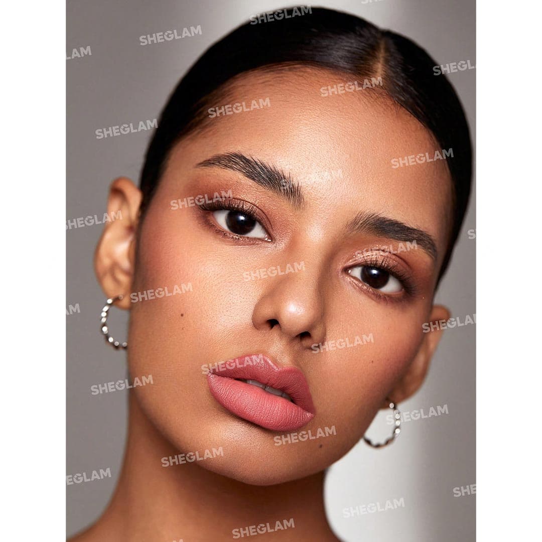 رژ لب و خط لب دو طرفه شیگلم مدل Glam 101 رنگ Cherry Fudge — تصویر ۳