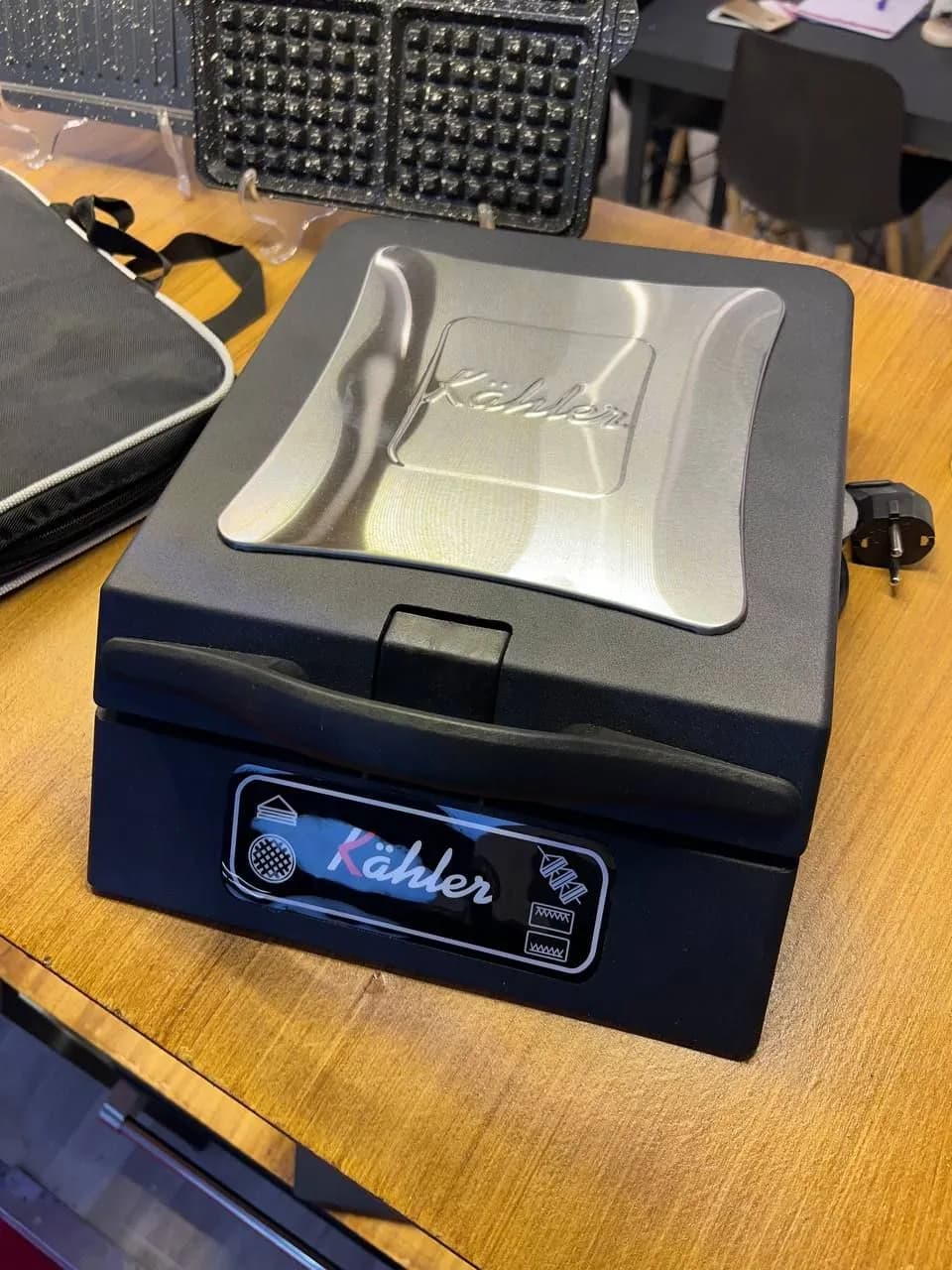 ساندویچ ساز کاخلر مدل PRO1 — تصویر ۳