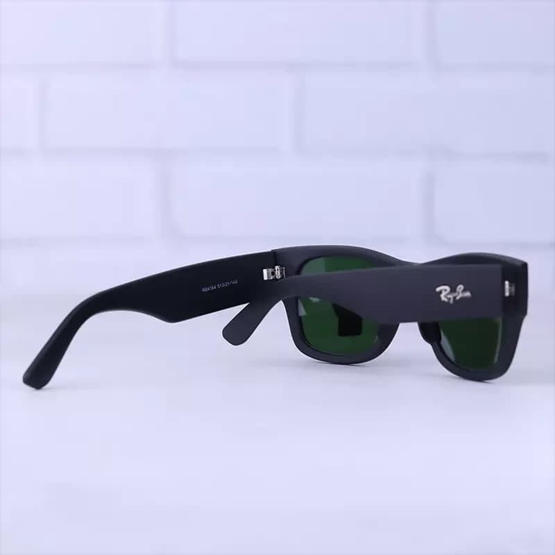 عینک آفتابی ری بن شیشه سبز فریم مربع RB 4164/2 — تصویر ۳
