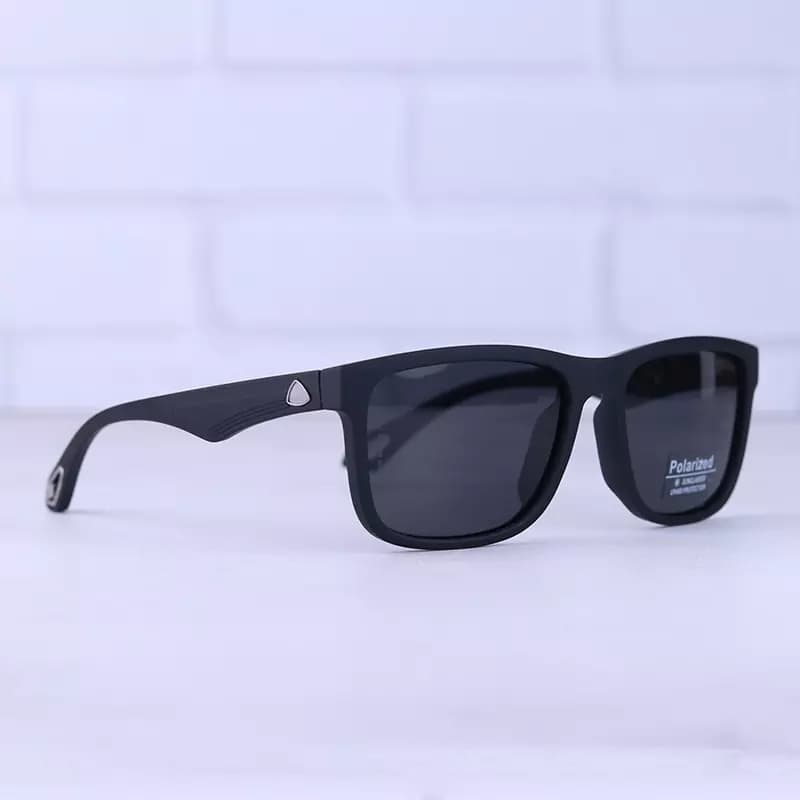 عینک آفتابی مردانه میباخ فریم مشکی پلاریزه D 24547 P/1 — تصویر ۴