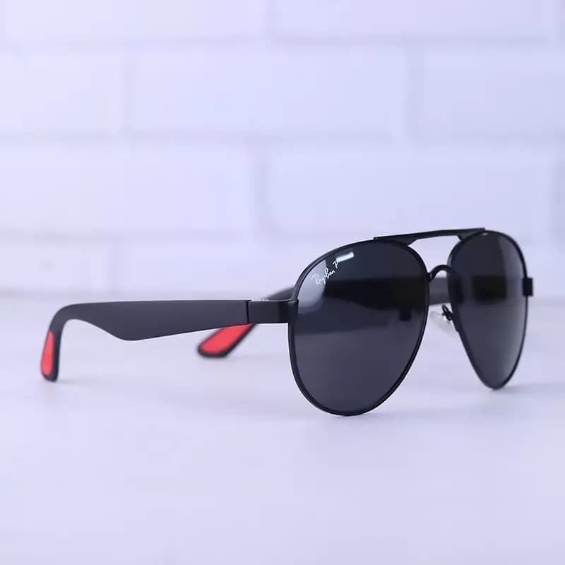 عینک آفتابی ری بن فراری مشکی پلاریزه RB 43888/1 — تصویر ۴