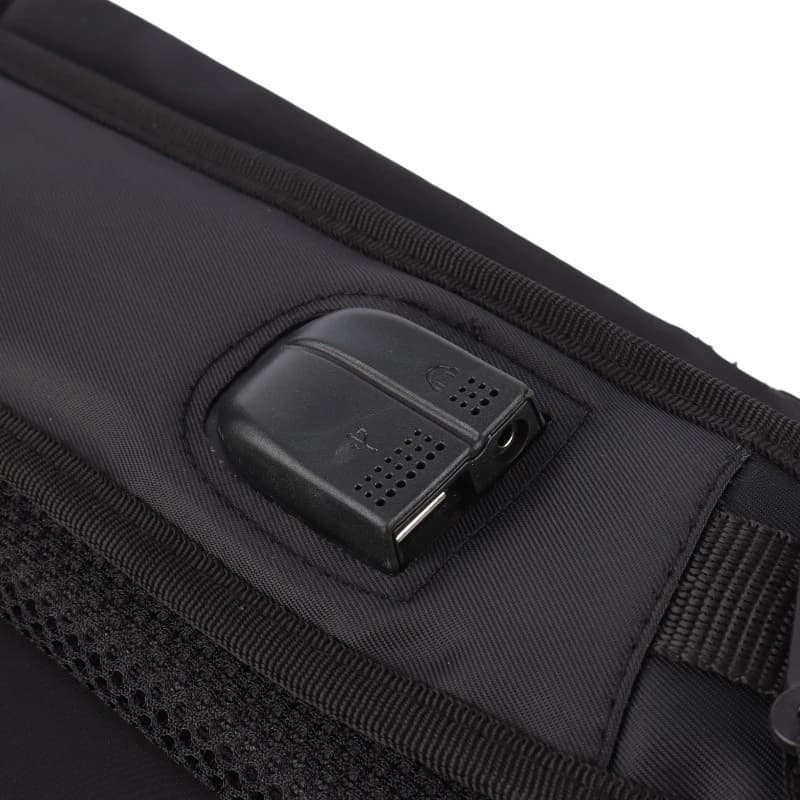 کوله پشتی لپ تاپ Benetton کد MC-427 — تصویر ۳