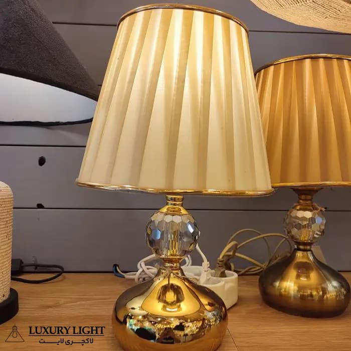 آباژور رومیزی کد 004