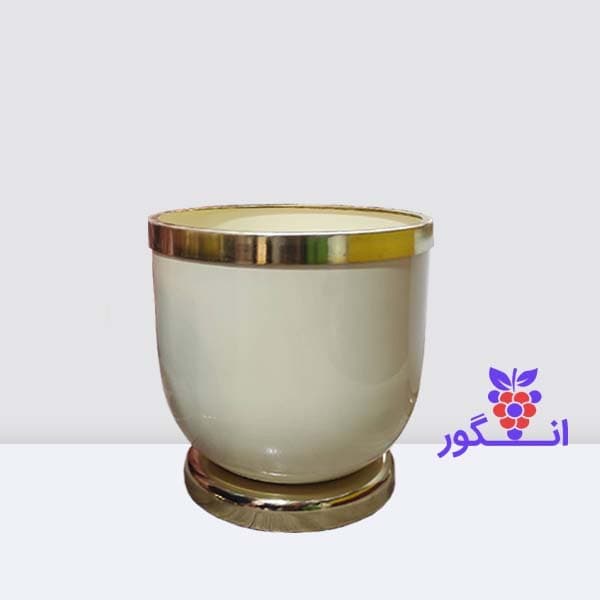 گلدان فلزی کرمی دور طلایی