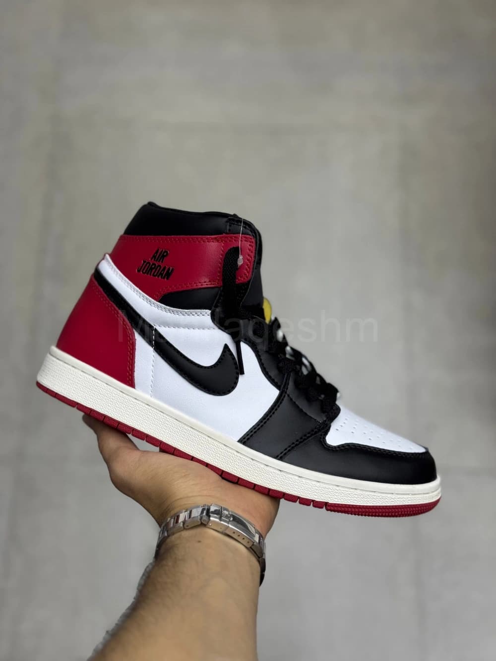 کتونی جردن وان سفید قرمز Air Jordan 1 Retro High OG Black Toe Reimagined