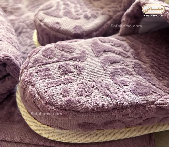سرویس حوله عروس و داماد مدل اسلیمی آبی دودی و بادمجانی — تصویر ۶
