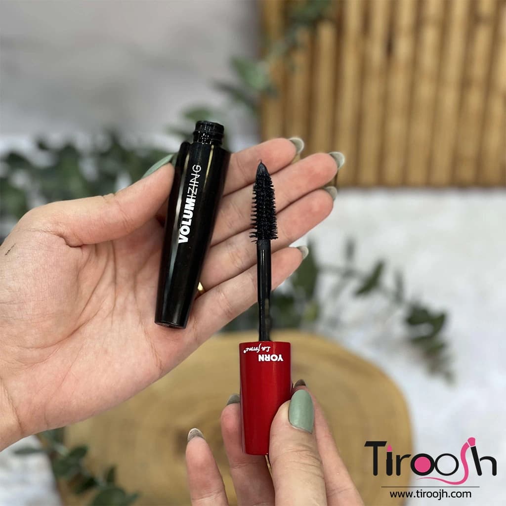 ریمل حجم دهنده یورن Volumizing پر پشت کننده مژه‌ های نازک — تصویر ۵