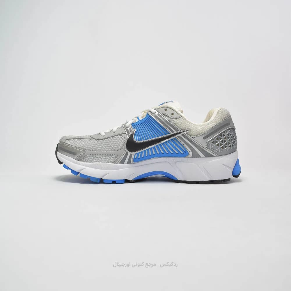 کتونی Nike مدل Zoom Vomero 5 – FJ4151-100 — تصویر ۲