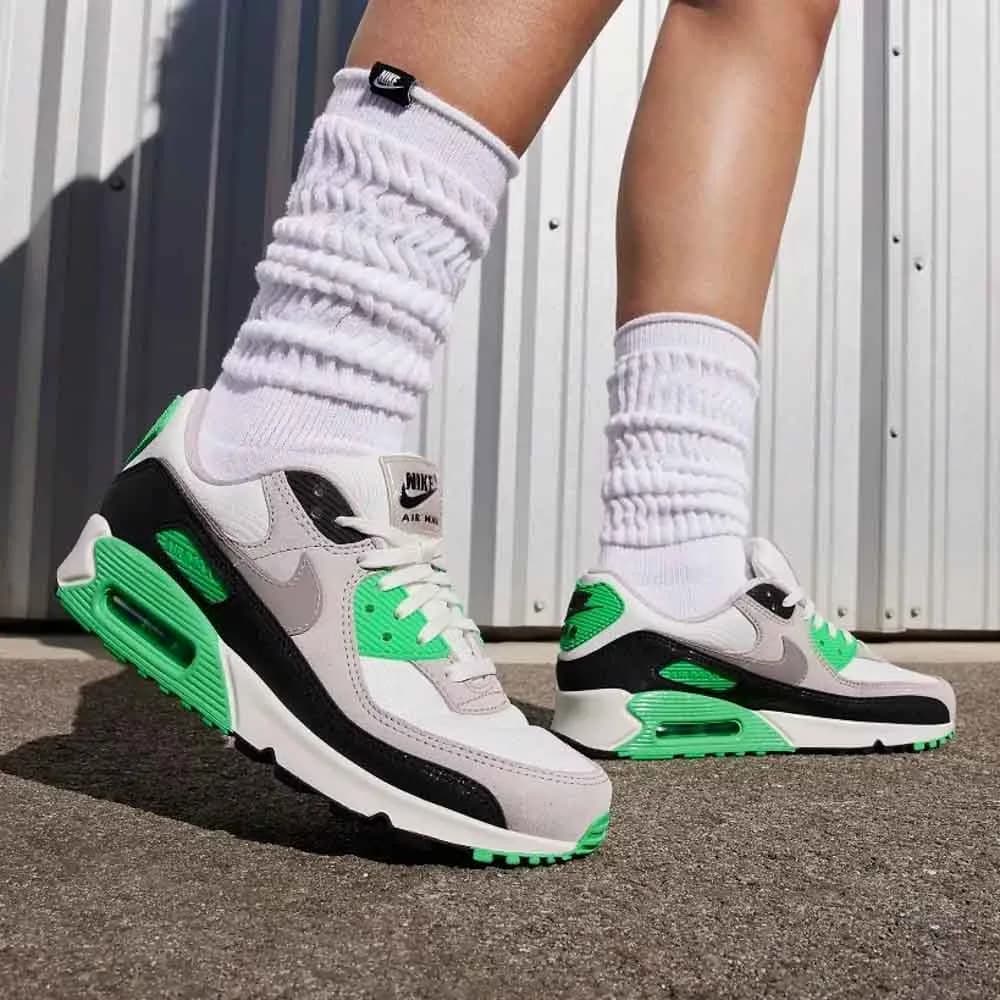 کتونی Nike مدل Air Max 90 – FJ3208-001 — تصویر ۷