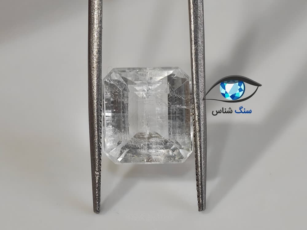 سنگ گوشنیت (بریل بی رنگ) طبیعی 6.6 قیراط — تصویر ۵