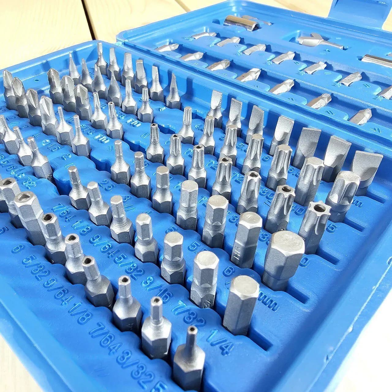 مجموعه نوک پیچ گوشتی ۱۰۱ عددی اوکی مدل OK-1001 — تصویر ۲