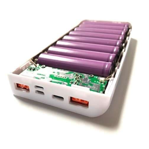 کیس پاوربانک فست شارژ فول پورت مدل PD-X8 – سفید رنگ — تصویر ۲