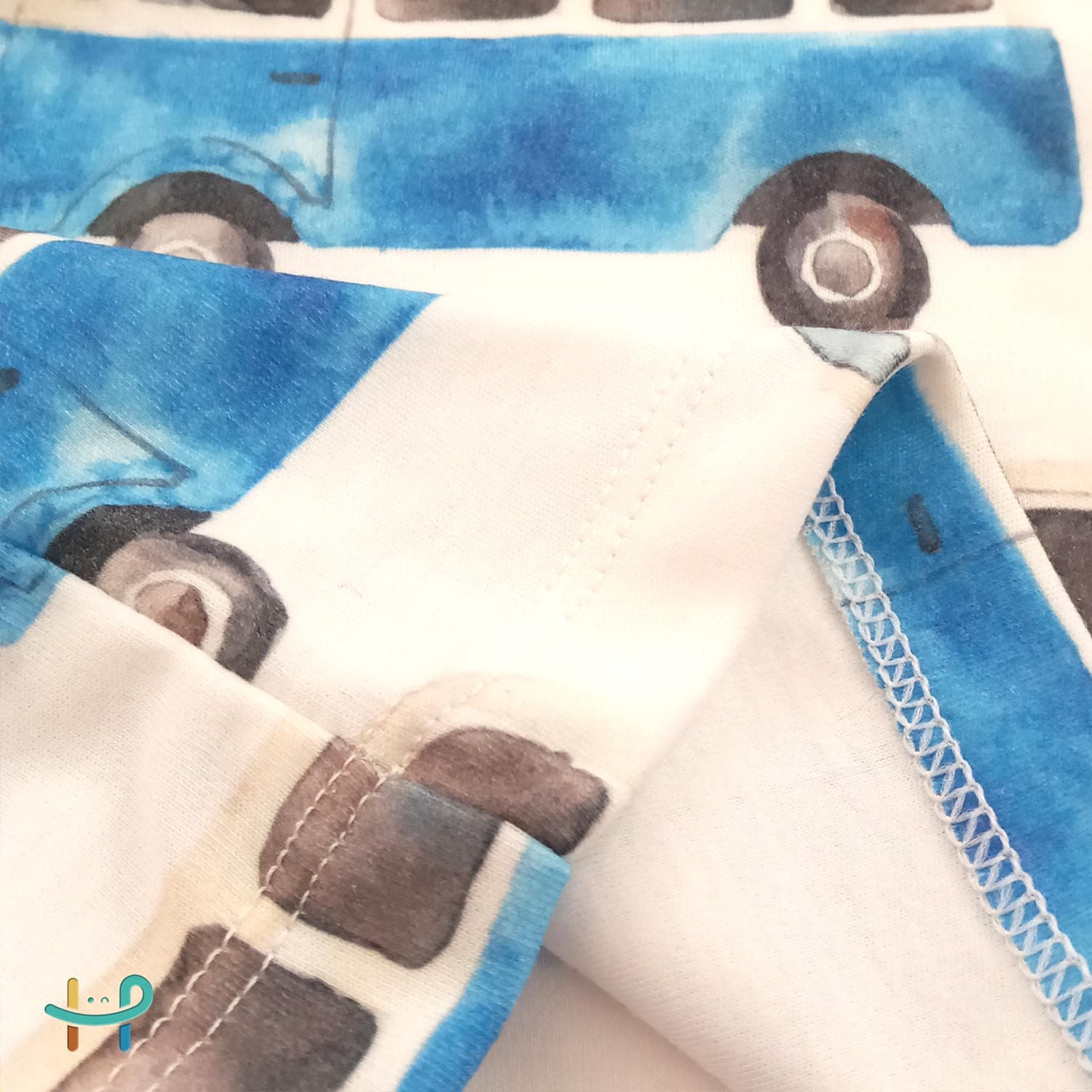 تیشرت شلوارک مینی کار — تصویر ۳