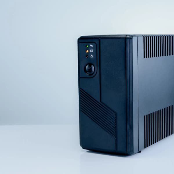 برق اضطراری (UPS) وایکم وان