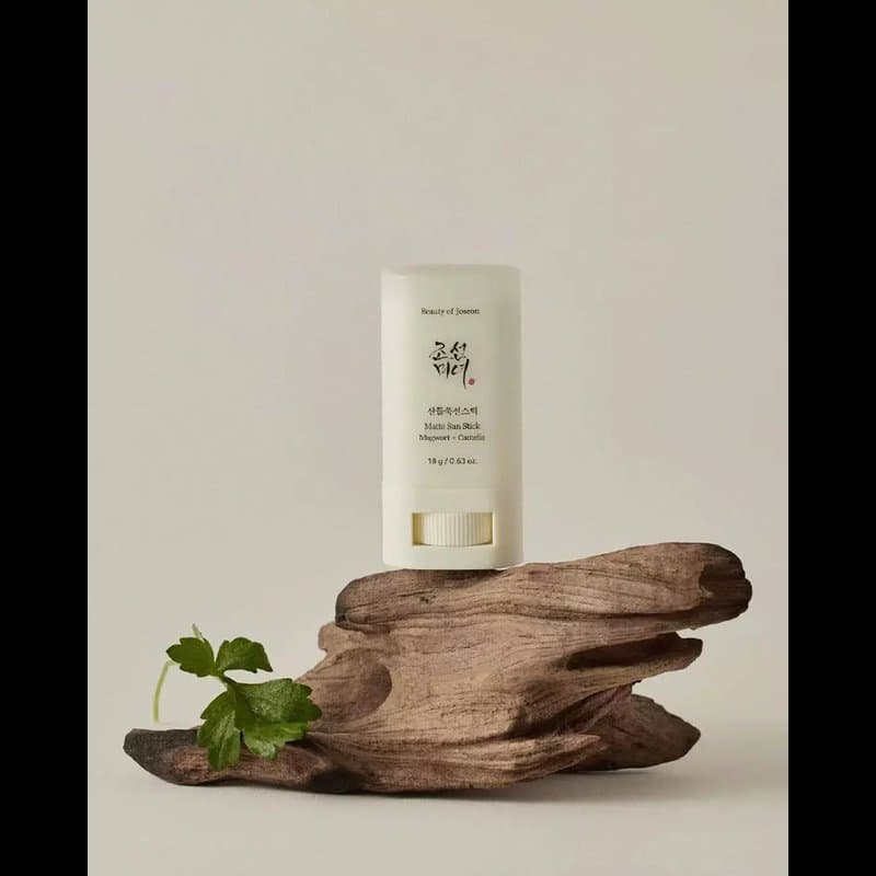 استیک ضدآفتاب مات بیوتی آف جوسان مدل Mugwort + Camelia | Beauty of Joseon Matte Sun Stick SPF50+ PA++++ — تصویر ۳