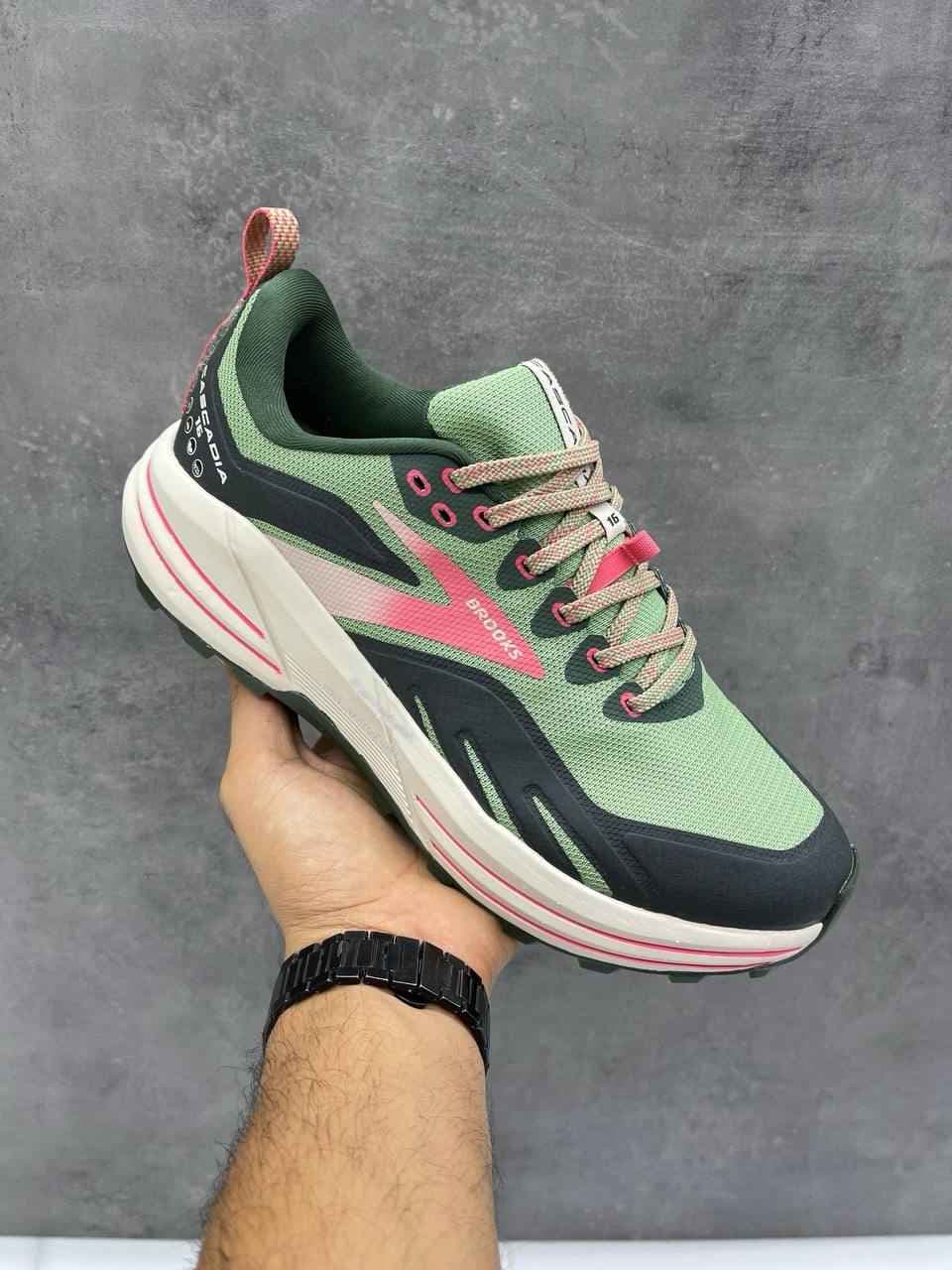 کتانی بروکس ۱۶ Brooks cascadia سبز