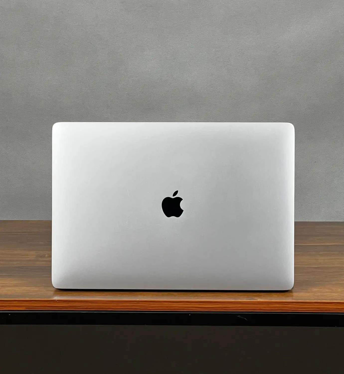 لپ تاپ APPLE MacBook Pro 2019 256 — تصویر ۴