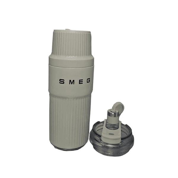 اسموتی ساز شارژی و تراول ماگ اسمگ Smeg مدل s_001 — تصویر ۶