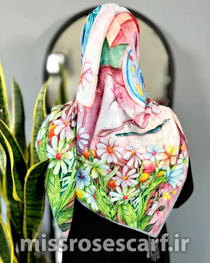 روسری طرح Dream Spring — تصویر ۴